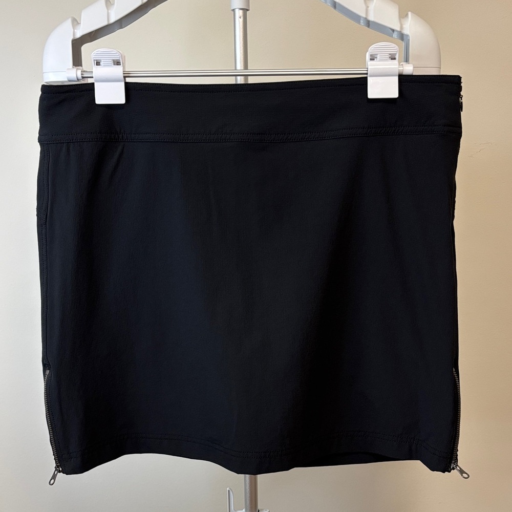 Athleta black zip pocket skort, athletic golf tennis activeware skirt